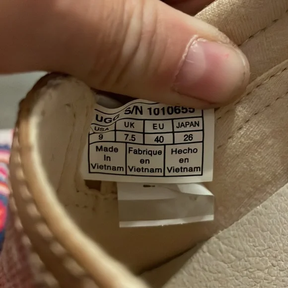 UGG® Tropical Blush Fierce Island Floral Slip-On Sneaker - Women,9/40!NWT - Picture 7 of 8